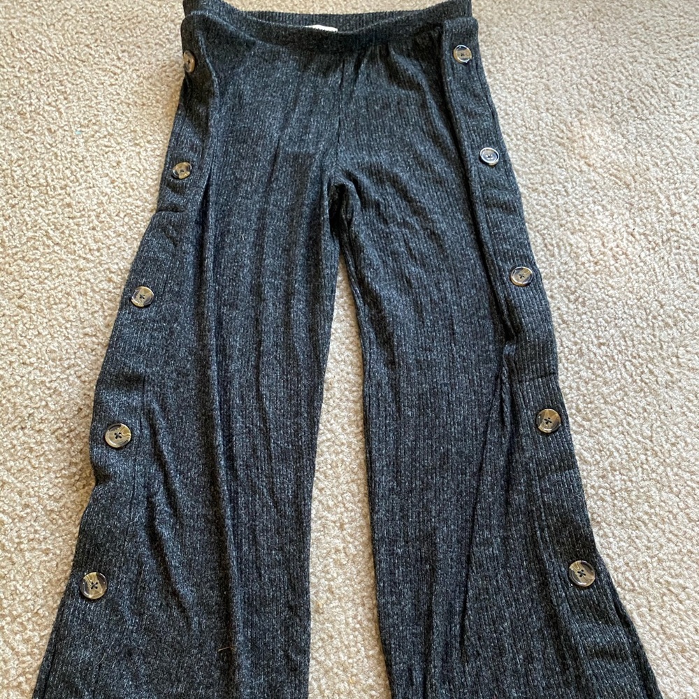 Gray knit button pants. Sz L